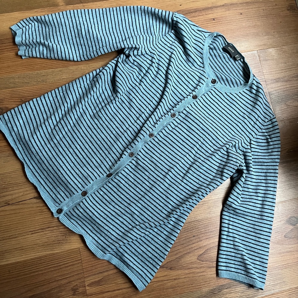 Vintage Mexx Women's Light Blue Striped Sweater - XL